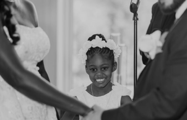 This Wedding Captured ‘The Essence of Spring’ With a Sage Green And White Color Palette