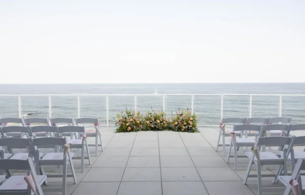 The wedding of A ‘Shorely in Love’-Themed Wedding With a ‘Retro-Beach’ Aesthetic Gallery 7