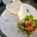 A ‘Shorely in Love’-Themed Wedding With a ‘Retro-Beach’ Aesthetic
