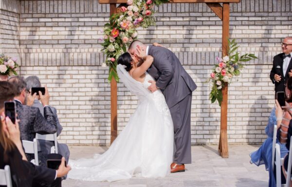 The wedding of Jersey ‘Love Byrds’ Incorporate Their Last Name Into Fun Decor Gallery 4