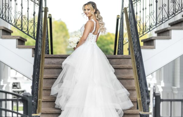 Black, White and a Hint of Rose Gold at This NJ Wedding