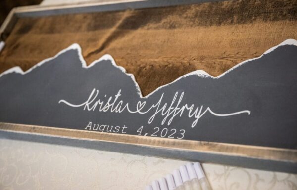 They Chose Birchwood Manor When Their Original Venue Closed—and Loved Everything About It