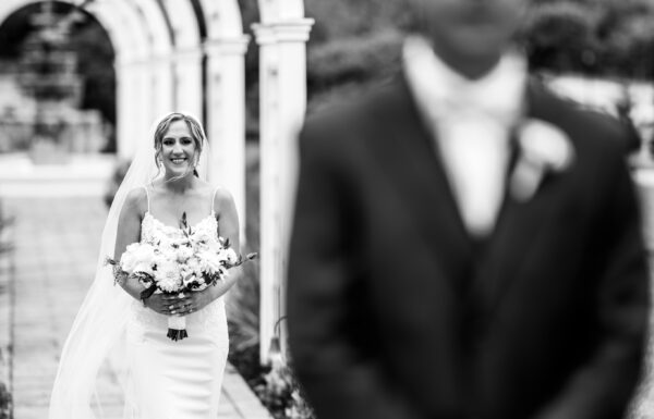 They Chose Birchwood Manor When Their Original Venue Closed—and Loved Everything About It