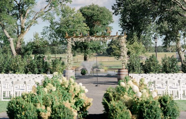 Pink, Gold and Plenty of Style at This Renault Winery Wedding