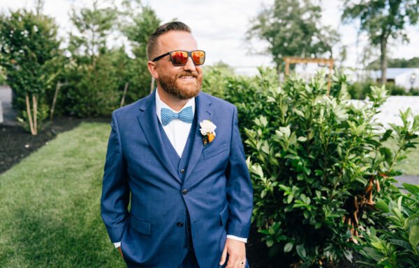 A ‘Tropical Citrus Disco’-Themed Wedding at Renault Winery