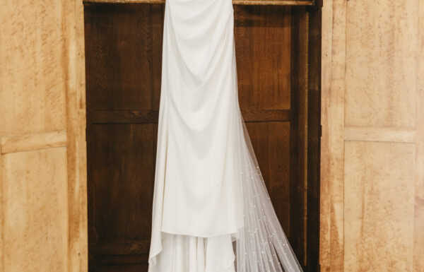 The wedding of Crisp Linens, Lush Florals and Candlelit Tables at This Elegant Park Savoy Wedding Gallery 5