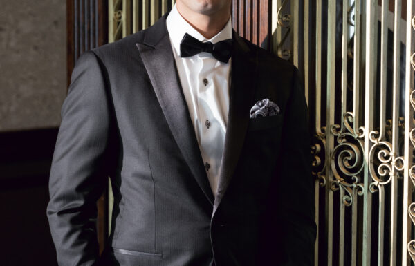 Romantic Flowers and Gold Butterfly Details Were Featured at This Shadowbrook at Shrewsbury Wedding