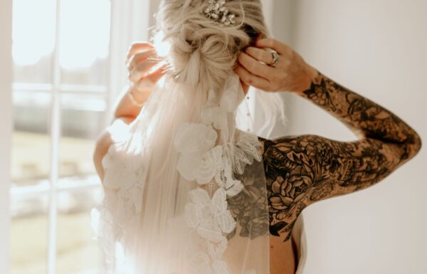 Horses Completed This Fall ‘Rustic-Glam’ Wedding at the Ryland Inn