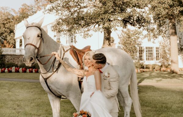 Horses Completed This Fall ‘Rustic-Glam’ Wedding at the Ryland Inn