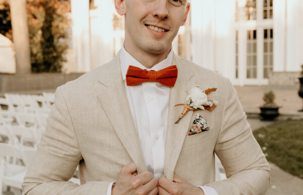 Horses Completed This Fall ‘Rustic-Glam’ Wedding at the Ryland Inn