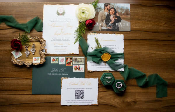A Christmas-Inspired Wedding “Straight Out of a Hallmark Movie”