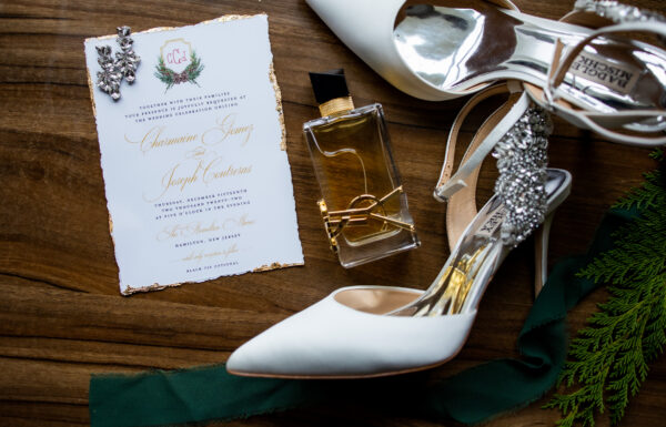 A Christmas-Inspired Wedding “Straight Out of a Hallmark Movie”