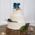 A Christmas-Inspired Wedding “Straight Out of a Hallmark Movie”