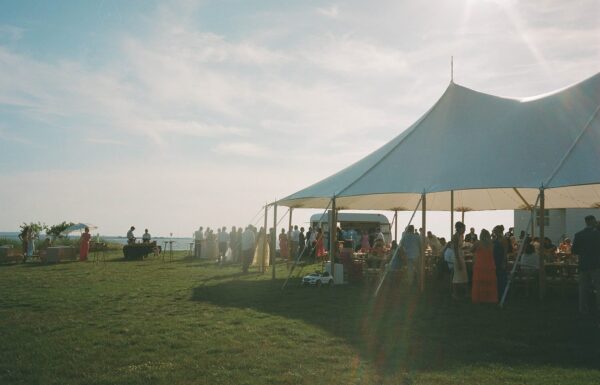 A Laidback Jersey Shore Wedding With a Backyard Feel
