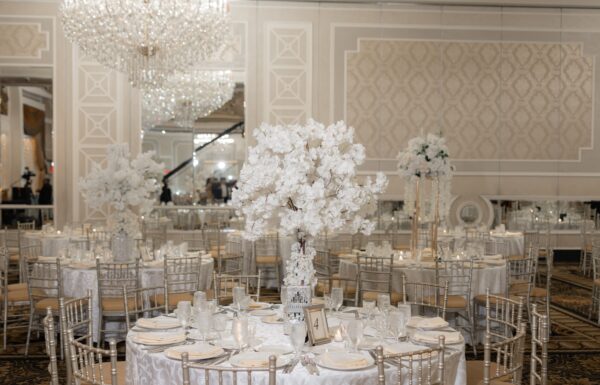A Lavish and Elegant 400-Guest Affair at The Venetian