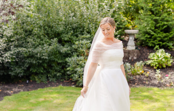 These Golf Lovers Had a ‘Garden Party’ Wedding at Hackensack Golf Club