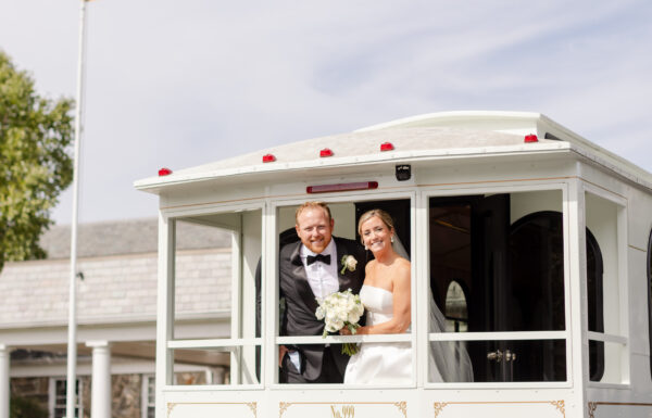 These Golf Lovers Had a ‘Garden Party’ Wedding at Hackensack Golf Club