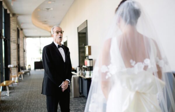 An Elegant Black, White & Gold Wedding at Park Avenue Club
