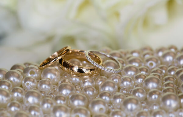 An Elegant Black, White & Gold Wedding at Park Avenue Club