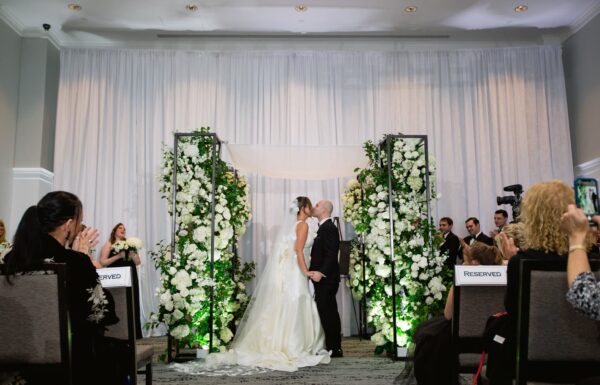 An Elegant Black, White & Gold Wedding at Park Avenue Club