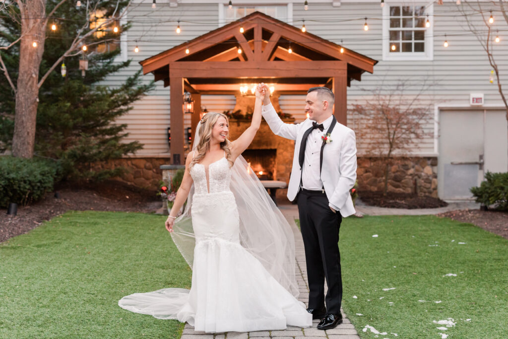A Christmas-themed wedding at Olde Mill Inn in Basking Ridge, New Jersey.