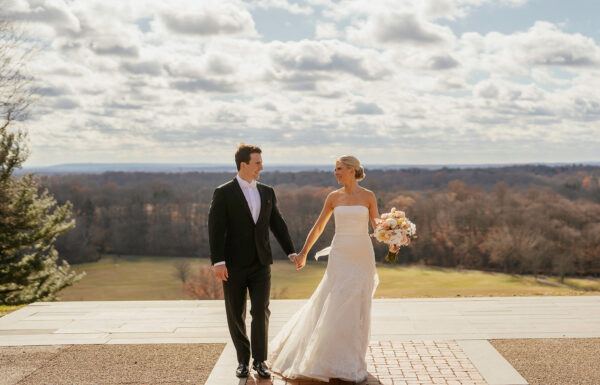 An elegant wedding at Pendry Natirar in New Jersey.