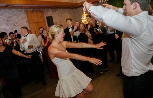 An elegant wedding at Pendry Natirar in New Jersey.