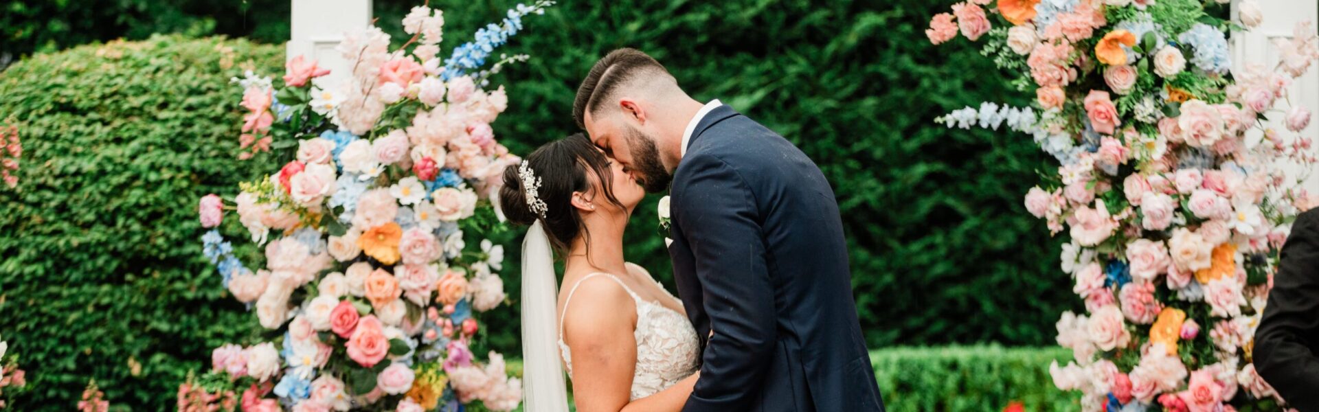 Bright Florals Created ‘Bridgerton’ Vibes at This Wedding