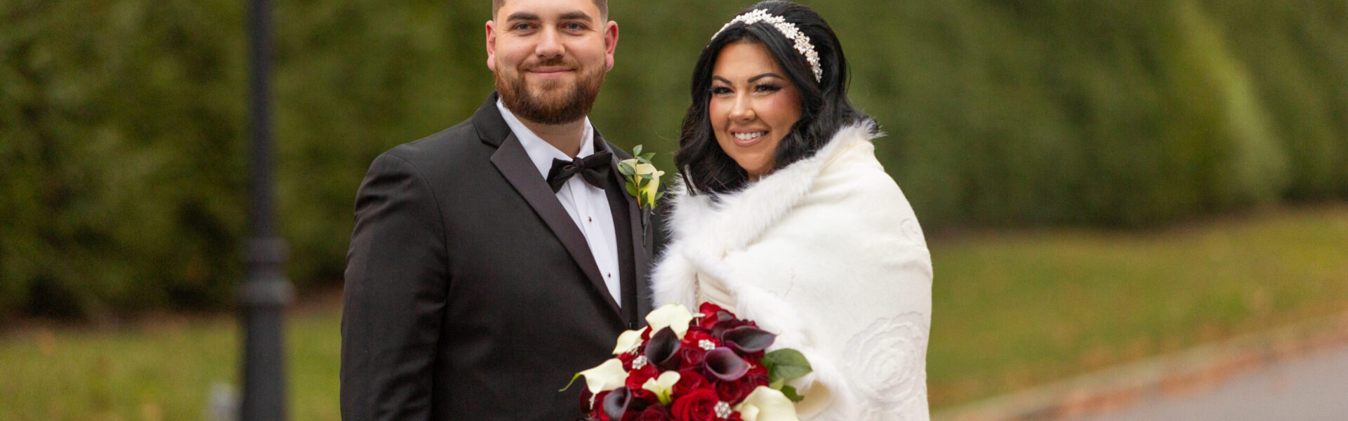 A Christmas Wedding Filled With Love and Holiday Spirit