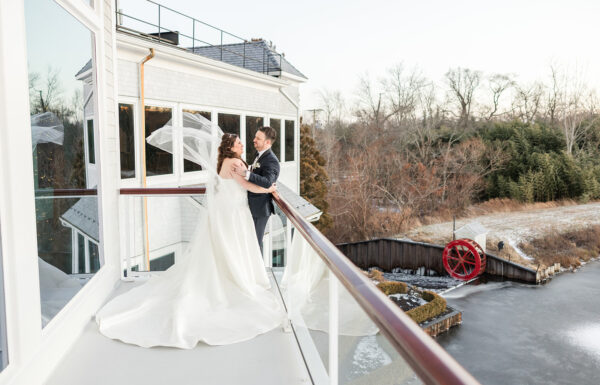 She Sat Behind Him in Geometry Class—16 Years Later, They Had a Classy Christmas Vibes Wedding at the Mill Lakeside Manor