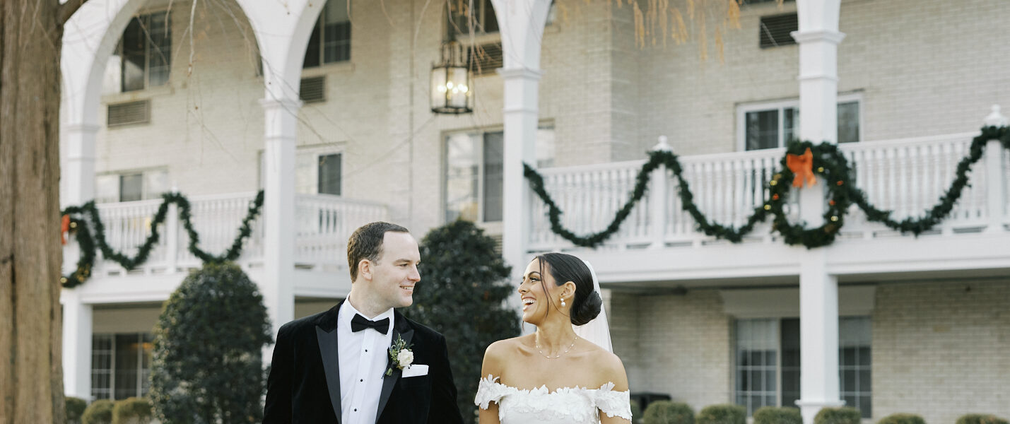 A Winter Wedding With a Very Merry Dance Floor