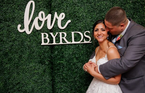 Jersey ‘Love Byrds’ Incorporate Their Last Name Into Fun Decor