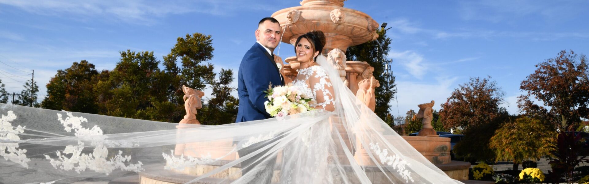 An Elegant Wedding With a Standout Cocktail Hour