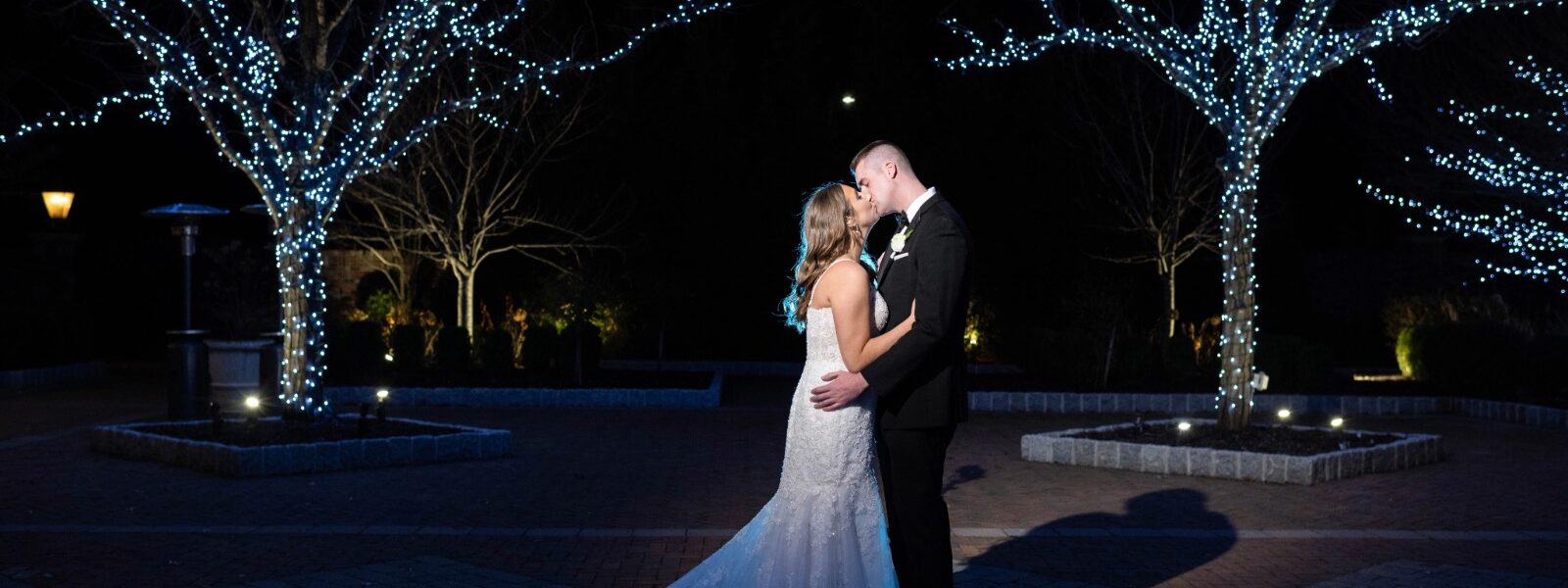 A Dreamy Winter Wedding at the Estate at Florentine Gardens
