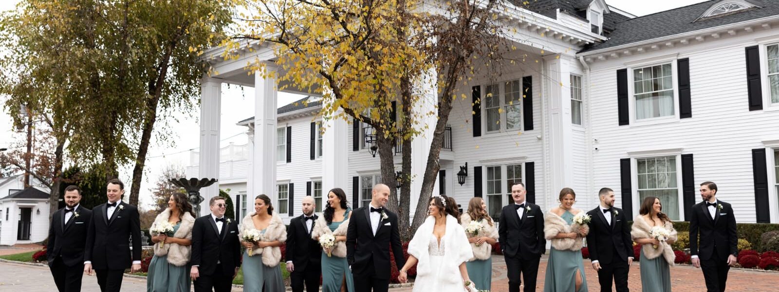 A Beautiful Big Day With Pops of Lavender and Deep Blue