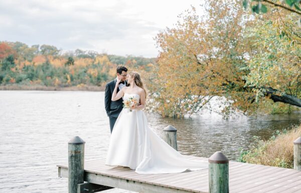 Soft Hues and Beautiful Florals at This Shore Wedding in the Fall
