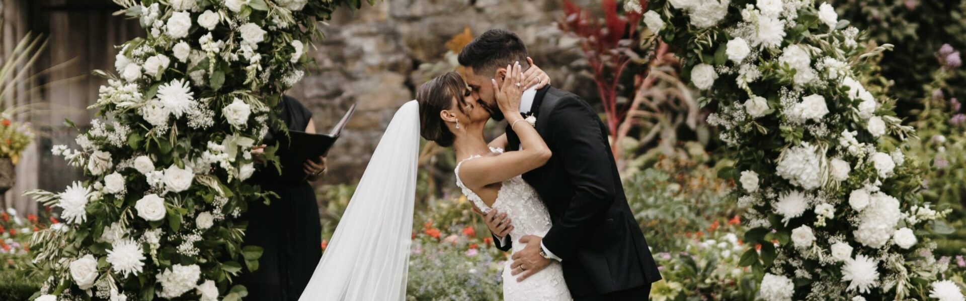 A Modern-Rustic Wedding With a Black, White and Gold Color Scheme