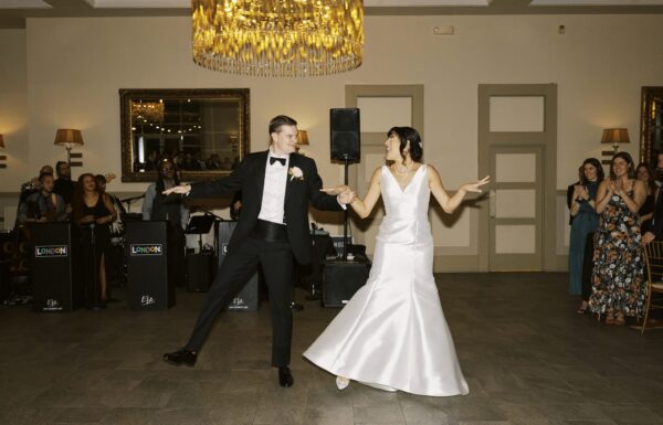 Timeless Beauty at This Stone House at Stirling Ridge Wedding