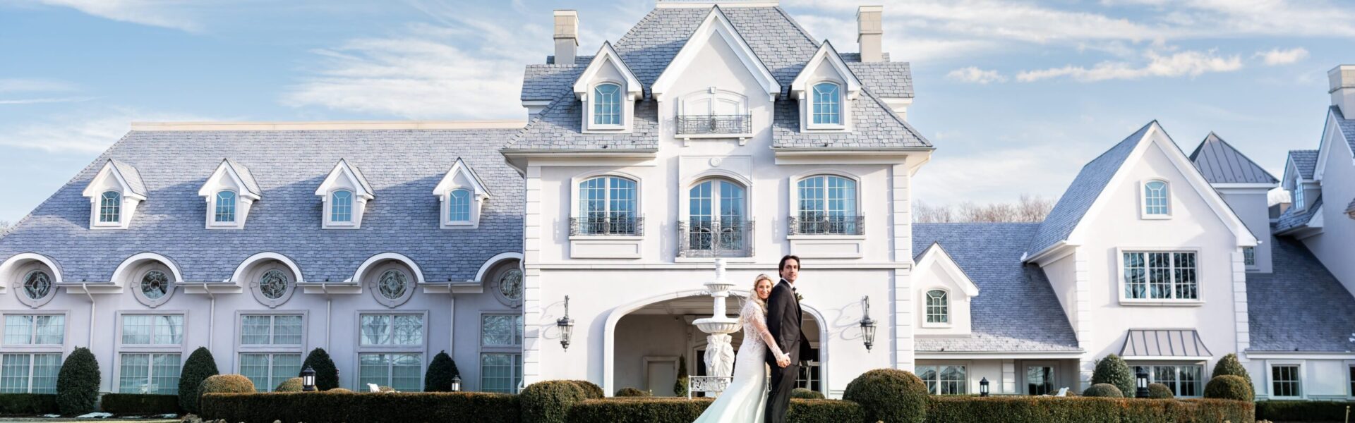 An Elegant Winter Wedding Complete With a Fireworks Show