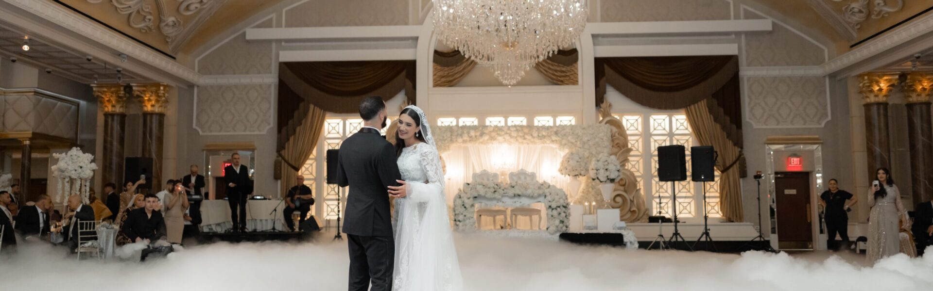 A Lavish and Elegant 400-Guest Affair at The Venetian