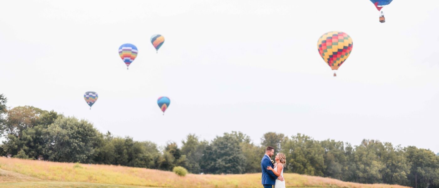 A Surprise Hot-Air Balloon Appearance Made This Wedding One to Remember