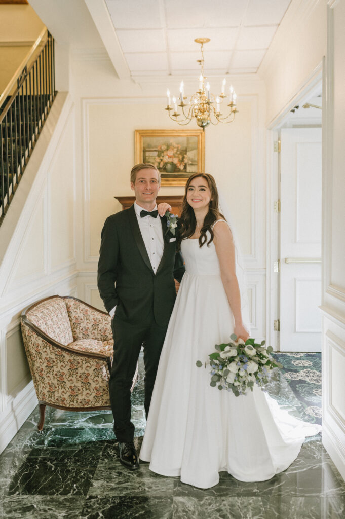 A wedding at Molly Pitcher Inn in Red Bank NJ.