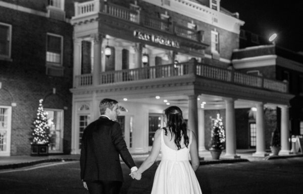 A wedding at Molly Pitcher Inn in Red Bank NJ.