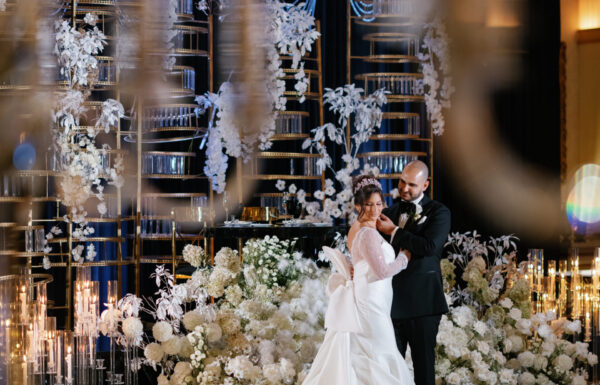 A Standout Sweetheart Table at This Black-And-White Wedding