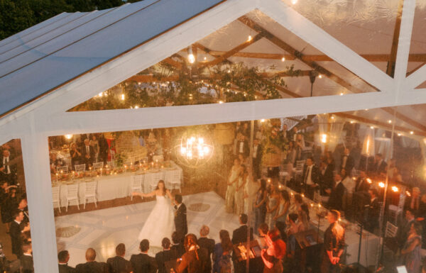 After 43 Weddings as Guests, This Couple Knew Exactly What They Wanted at Union League National