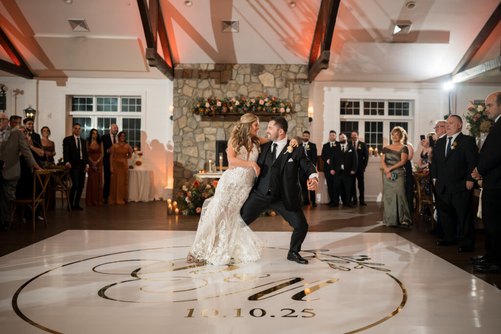 A wedding at the Inn at Millrace Pond in Hope NJ.