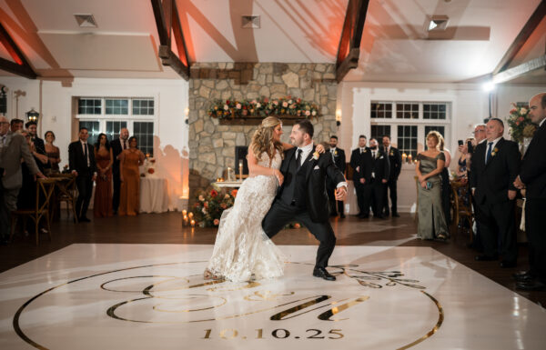 A wedding at the Inn at Millrace Pond in Hope NJ.