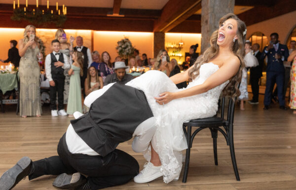 A wedding at Perona Farms in Andover NJ that was planned in just two months.