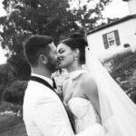 They Booked an Airbnb, Added a Pizza Truck & Pickleball Tournament, And Had the Best Backyard Wedding Weekend