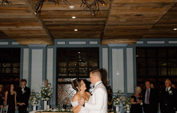 A wedding at the Logan Inn in New Hope PA.
